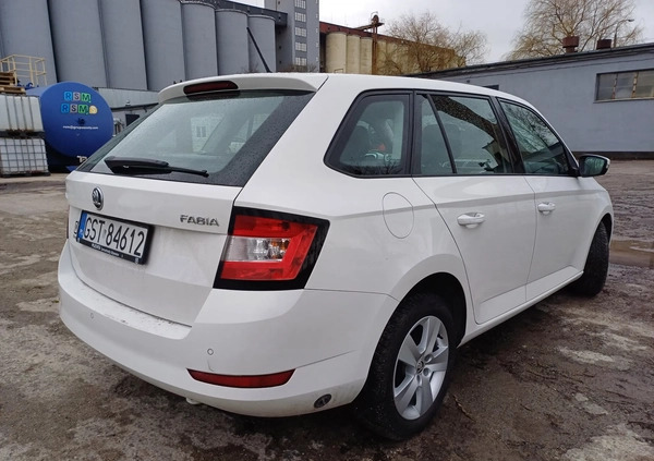 Skoda Fabia cena 39000 przebieg: 128500, rok produkcji 2019 z Siemiatycze małe 37